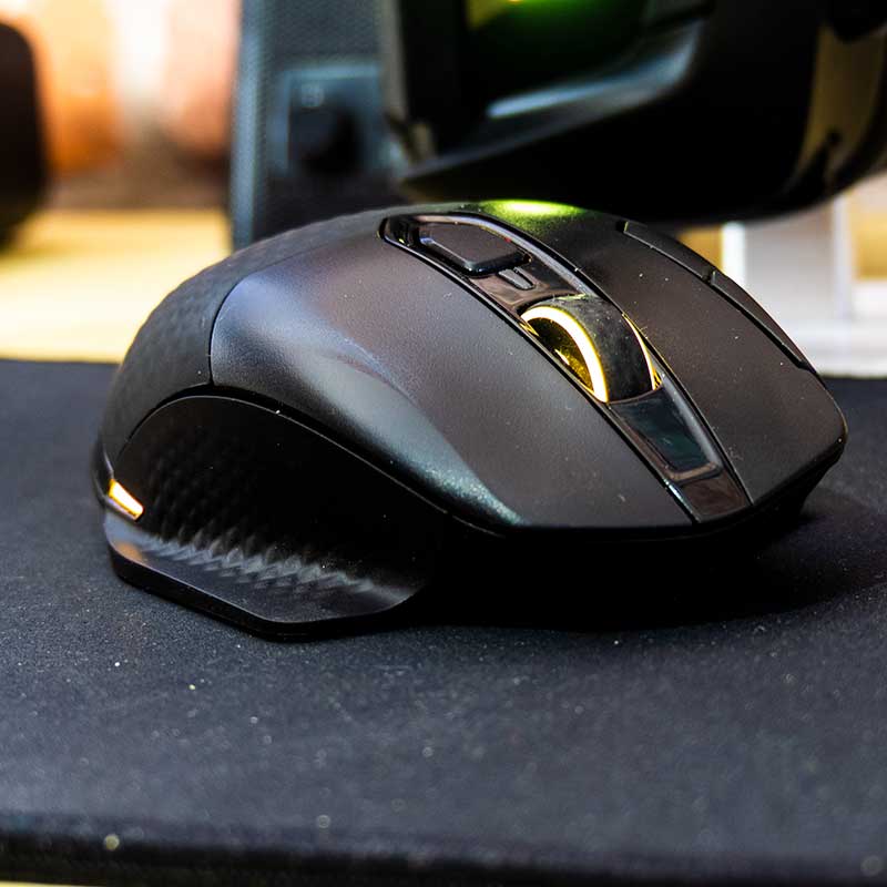 Corsair Dark Pro RGB mouse wireless da gaming